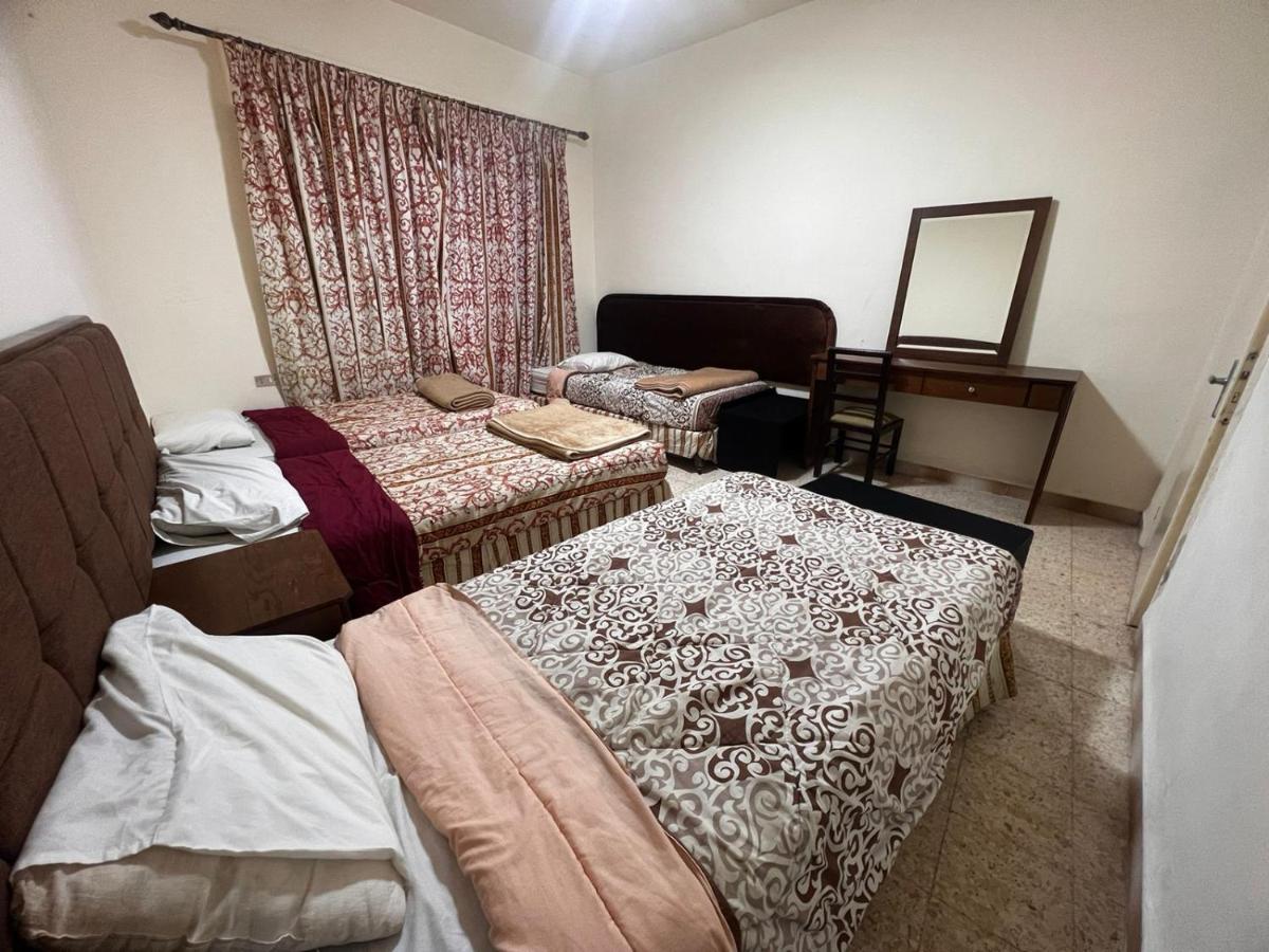 Student House Hostel Madaba Exterior photo
