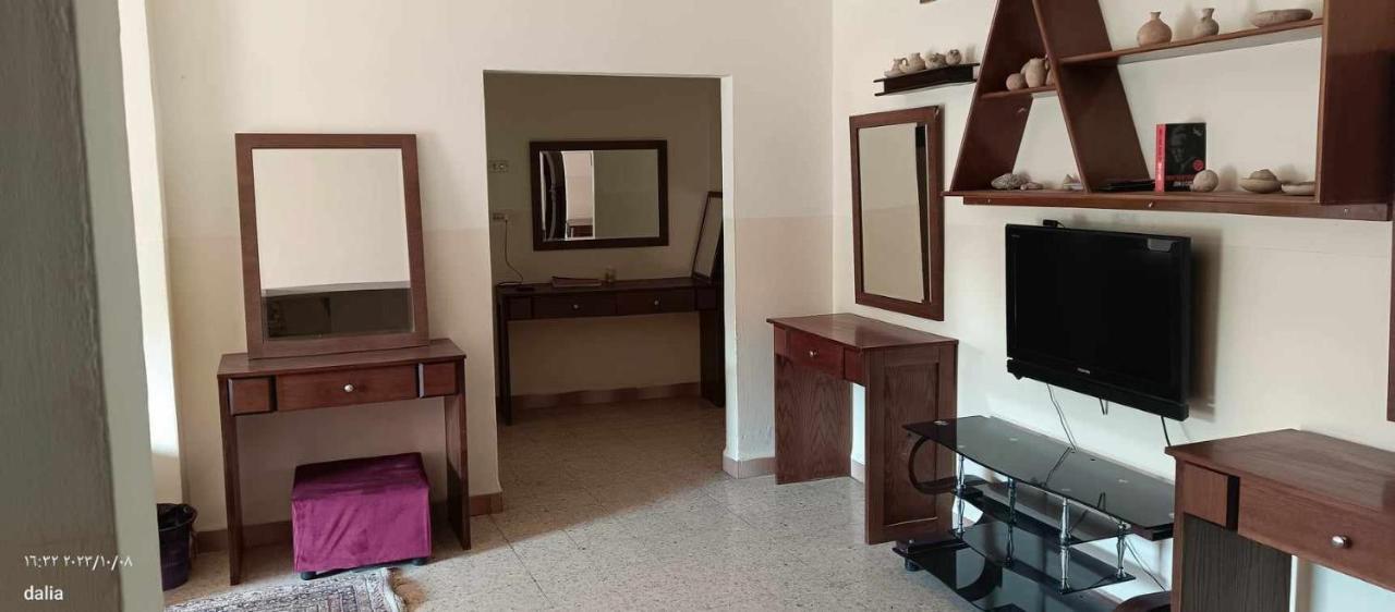Student House Hostel Madaba Exterior photo